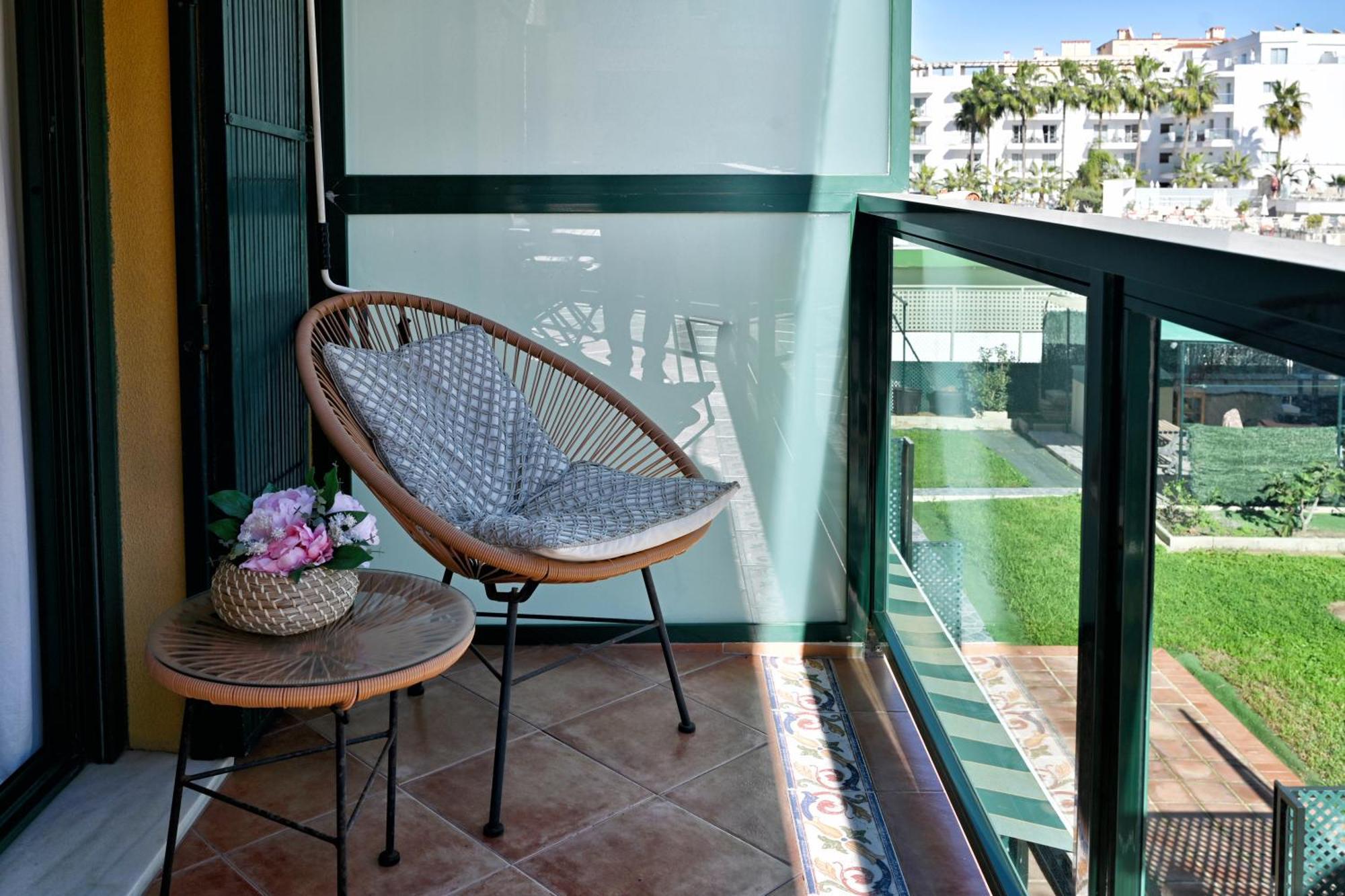 Love Rent4 Malaga Alamar Торремолинос Экстерьер фото