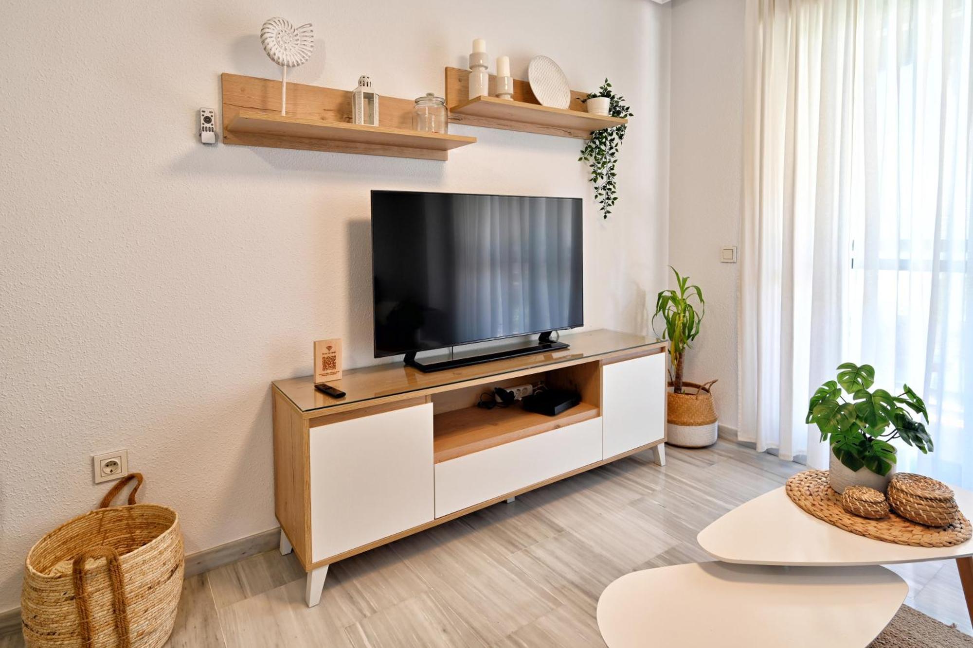 Love Rent4 Malaga Alamar Торремолинос Экстерьер фото