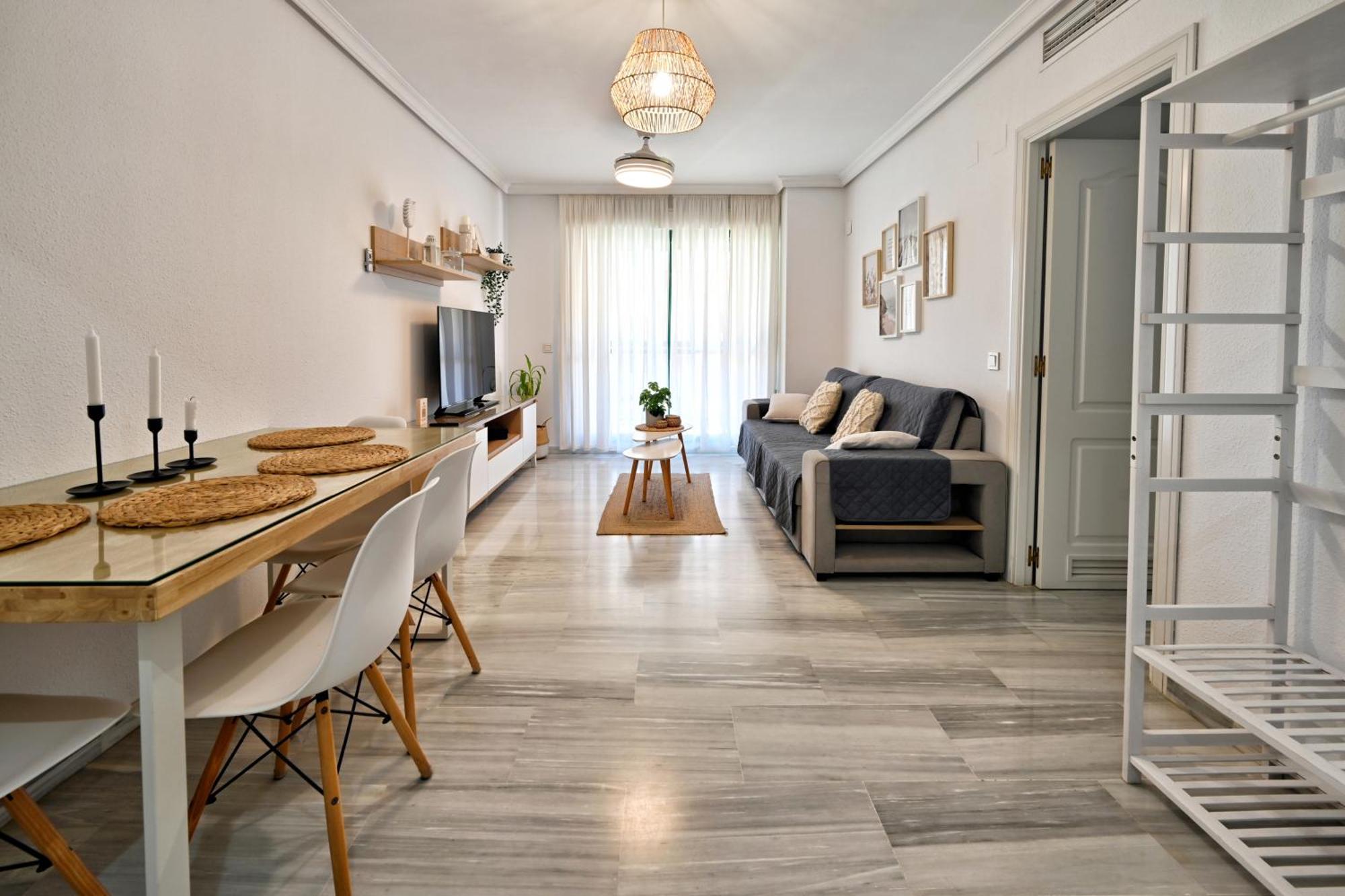Love Rent4 Malaga Alamar Торремолинос Экстерьер фото